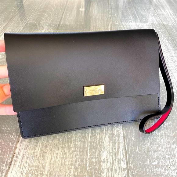 kate spade Handbags - Black & pink KATE SPADE wristlet